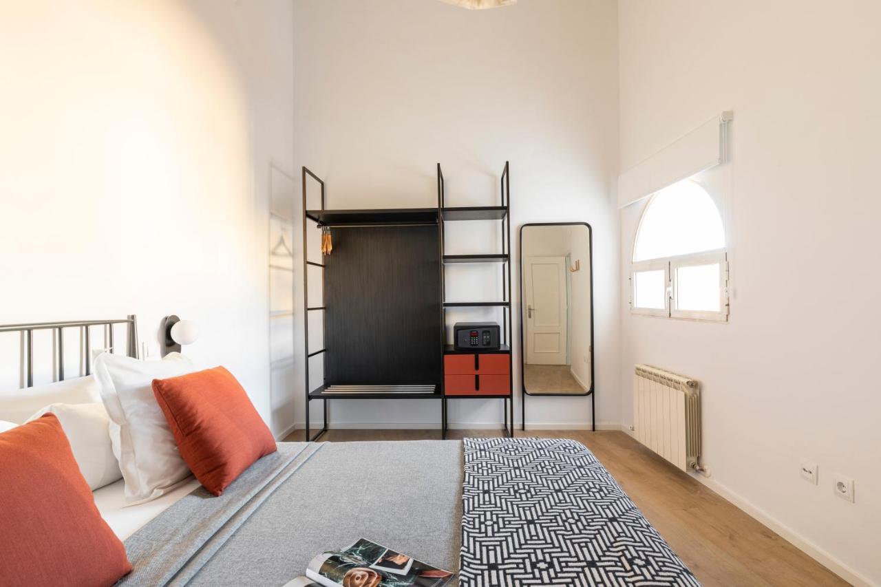 Aspasios Calle Mayor Apartments Madrid Ngoại thất bức ảnh